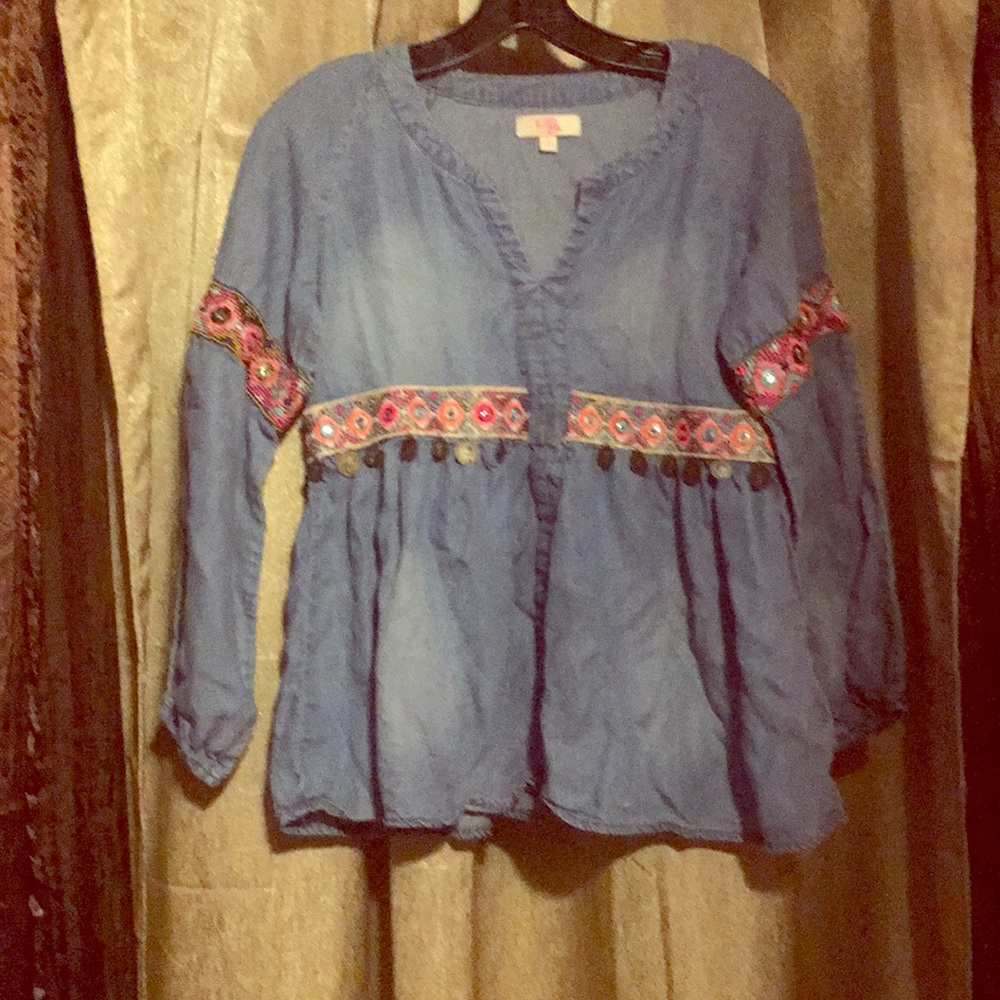 Long sleeve loose shirt